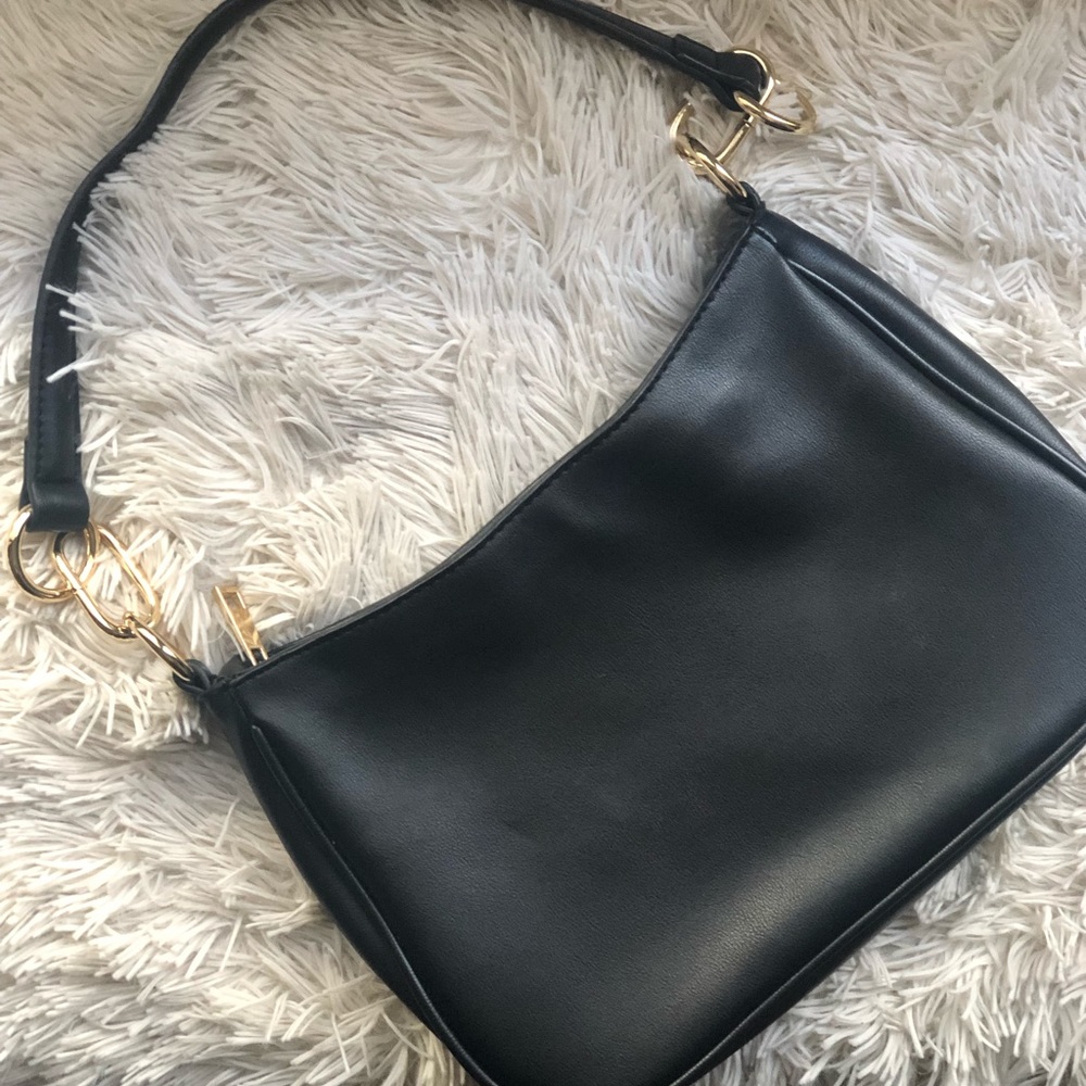 Small Black Shoulder Bag - Urban Outfitters